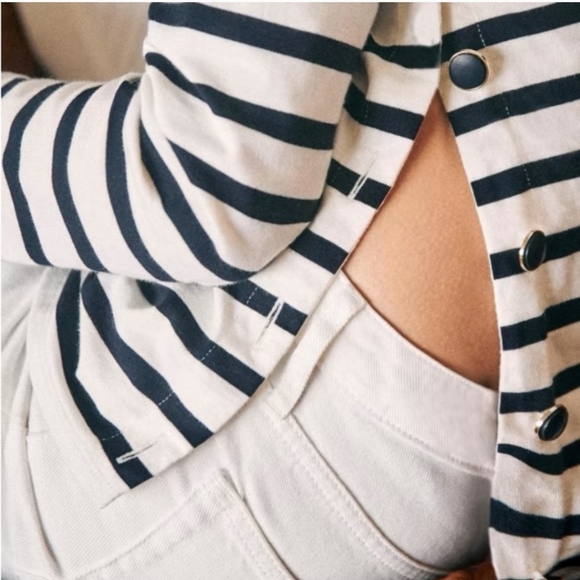 🌸Host Pick🌸 Sezane Noan Stripe Top with Side Buttons - Picture 4 of 13